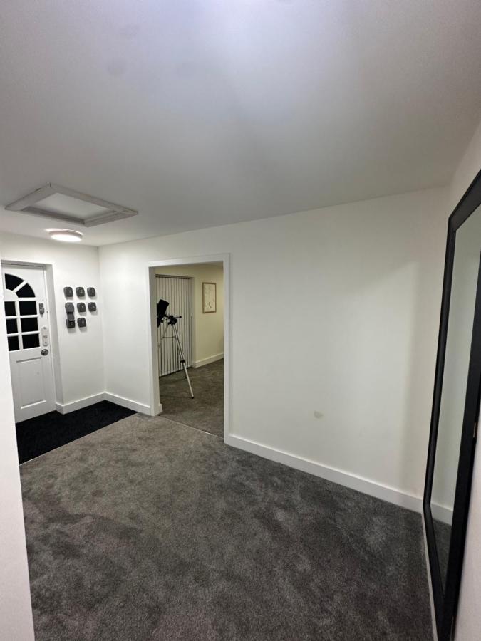Selborne Studios Off Road Gated Parking كوفنتري المظهر الخارجي الصورة