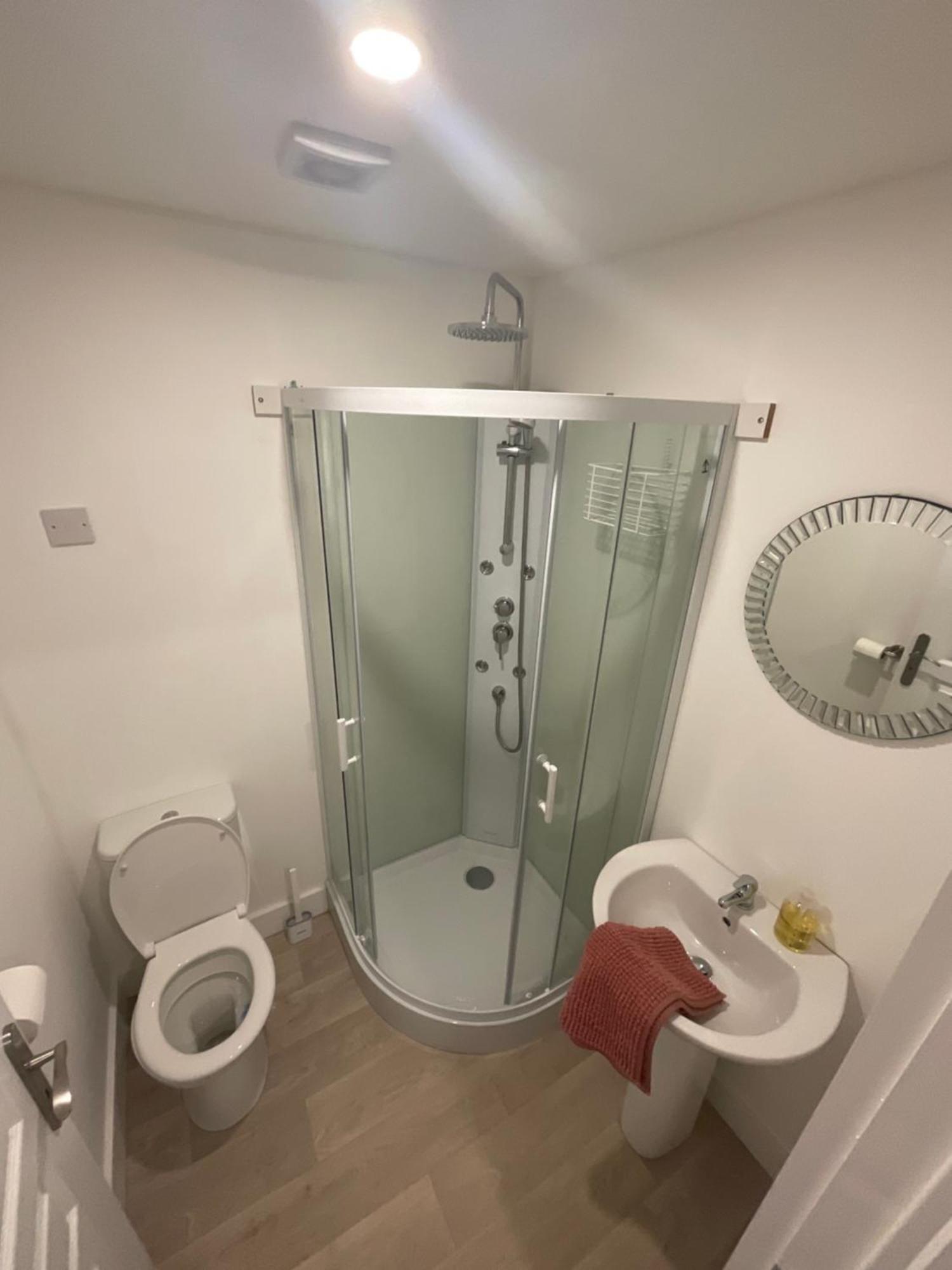 Selborne Studios Off Road Gated Parking كوفنتري المظهر الخارجي الصورة
