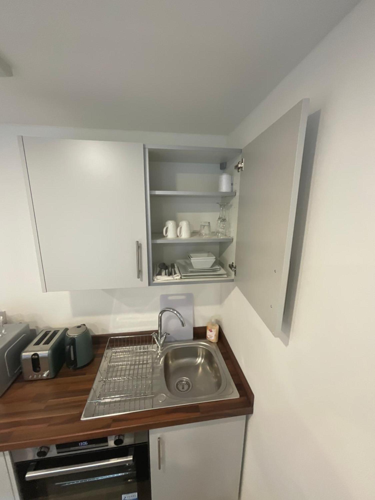 Selborne Studios Off Road Gated Parking كوفنتري المظهر الخارجي الصورة