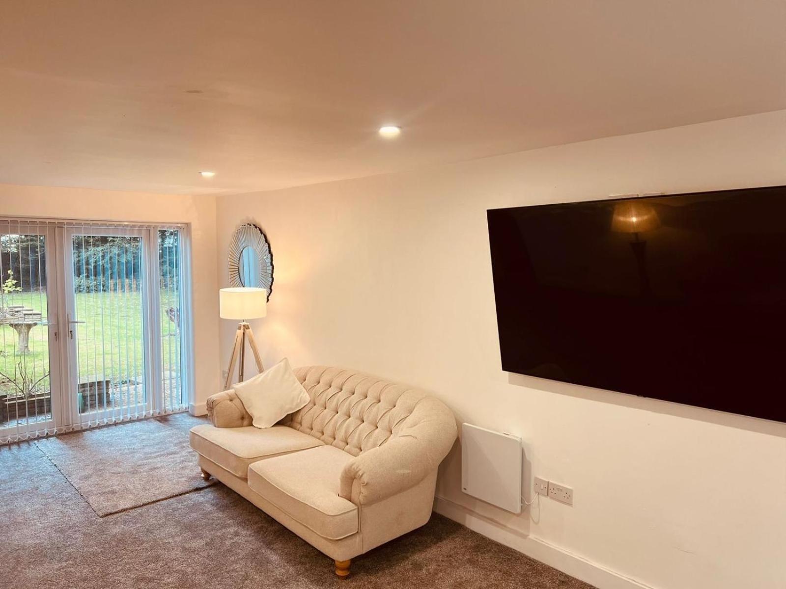 Selborne Studios Off Road Gated Parking كوفنتري المظهر الخارجي الصورة